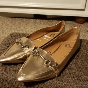 Gold flats